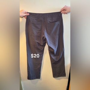 Xs kalea top, xs kalea bottoms in dark grey. In great condition, only worn once
